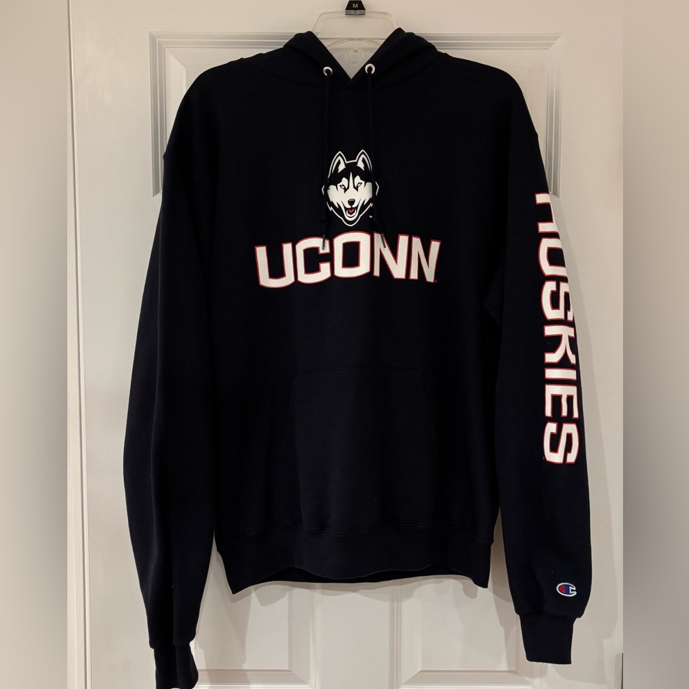 Champion Navy UCONN Huskies Hoodie - Adult Size M
